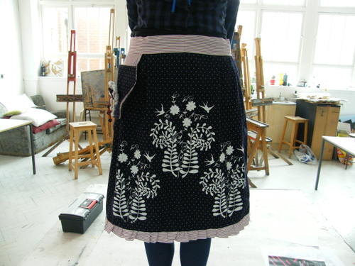 Full_view_apron